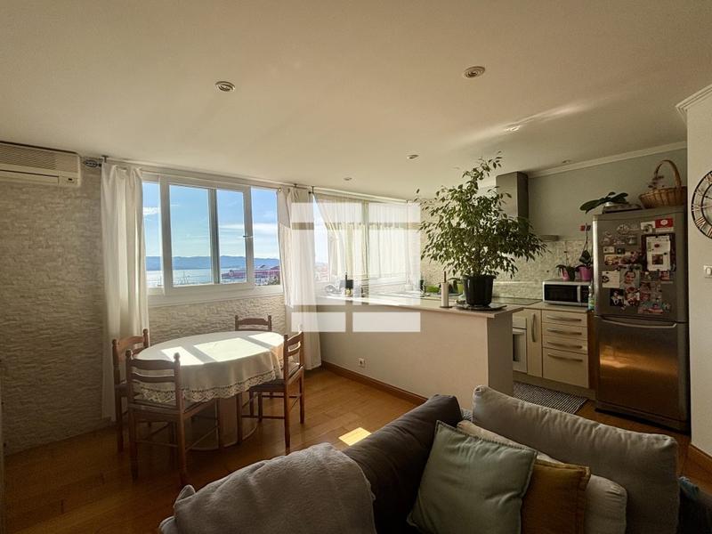 Appartement - 65 m² - 4 pièces