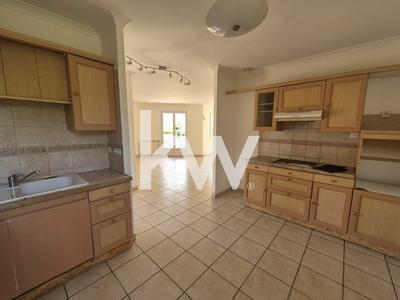 Maison - 92 m² - 4 pièces