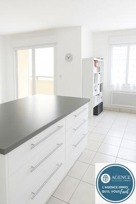 Appartement - 60 m² - 3 pièces