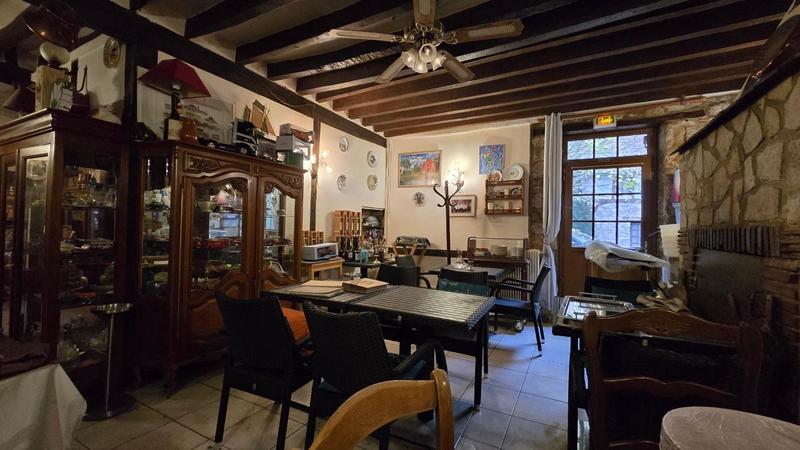 Immeuble - 140 m² - 6 pièces