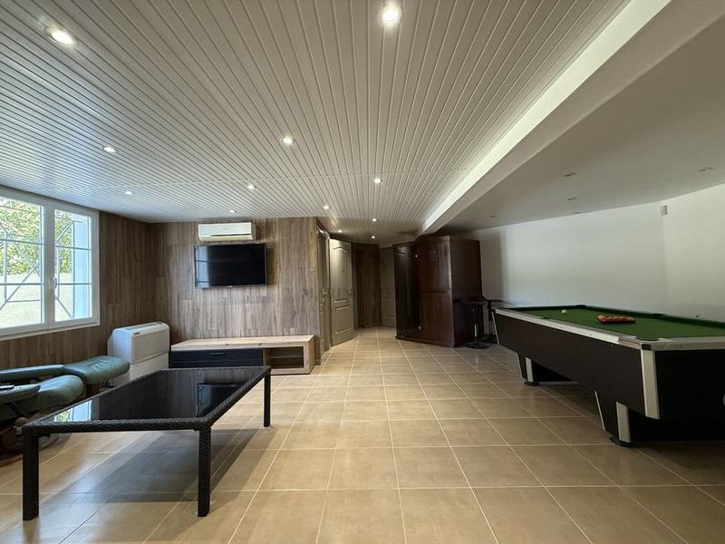 Villa - 188 m² - 6 pièces