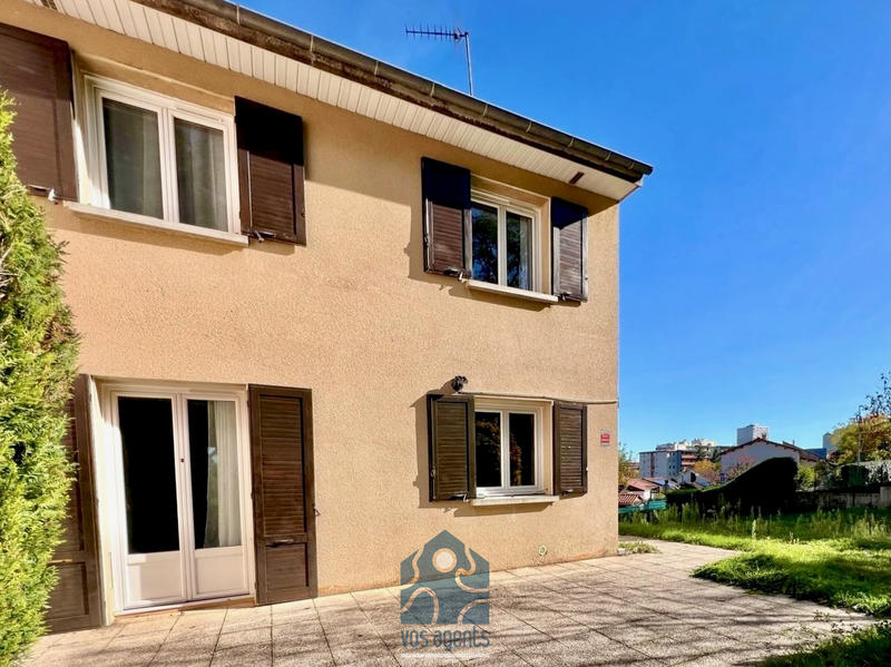 Maison - 94 m² - 4 pièces