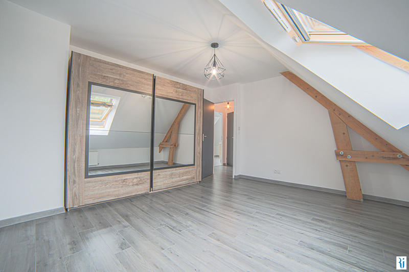 Maison - 101 m² - 5 pièces