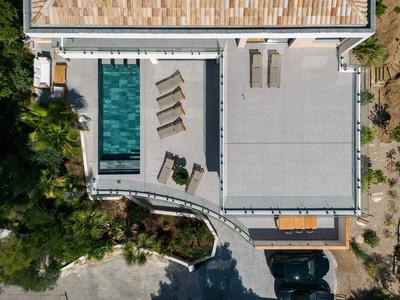 Villa - 350 m² - 8 pièces