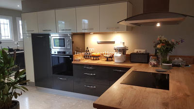 Villa - 201 m² - 7 pièces