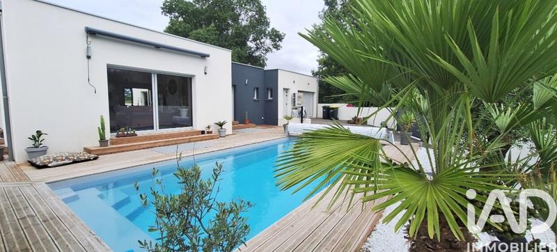 Maison - 175 m² - 6 pièces