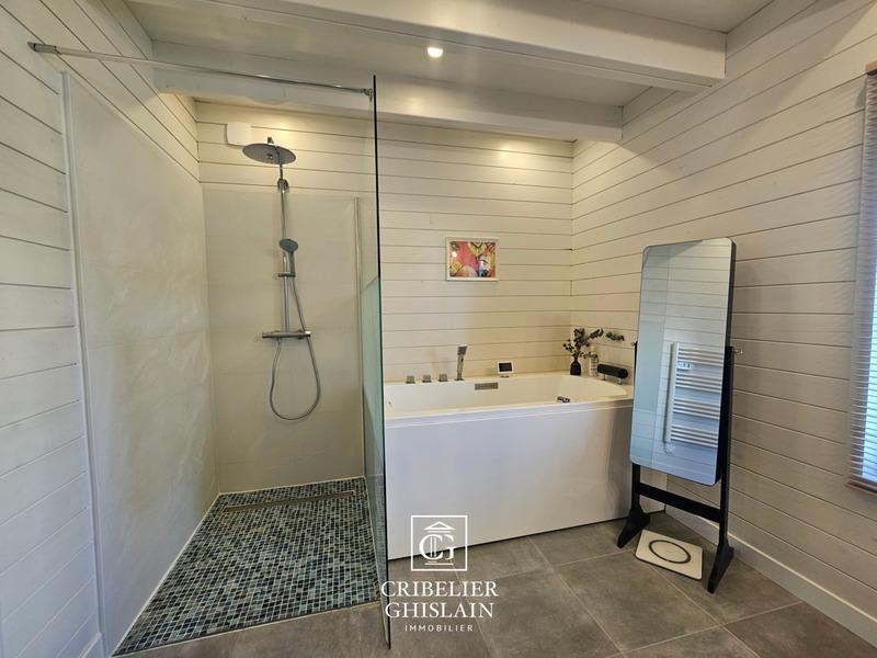 Maison - 135 m² - 5 pièces