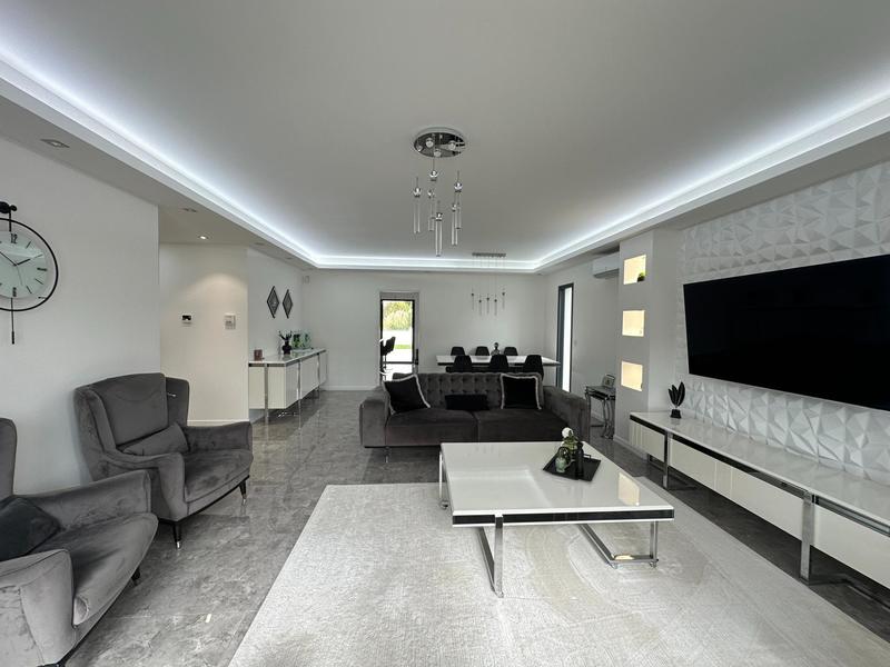 Maison - 143 m² - 5 pièces