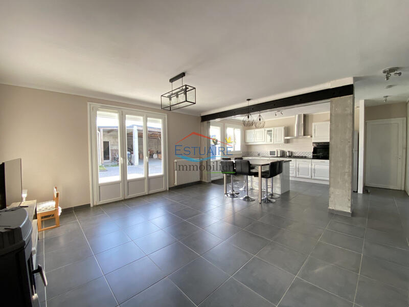 Maison - 87 m² - 5 pièces