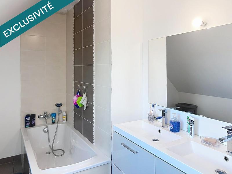 Maison - 110 m² - 6 pièces