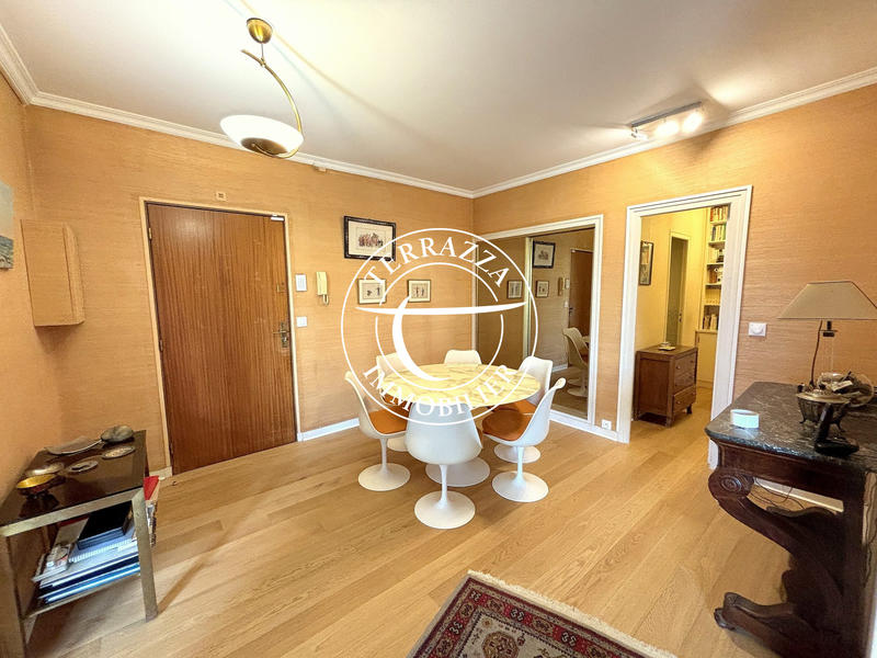 Appartement - 100 m² - 3 pièces