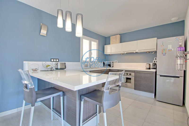 Maison traditionnelle - 97 m² - 4 pièces