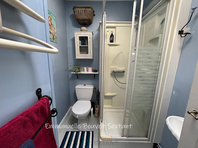 Maison - 180 m² - 9 pièces