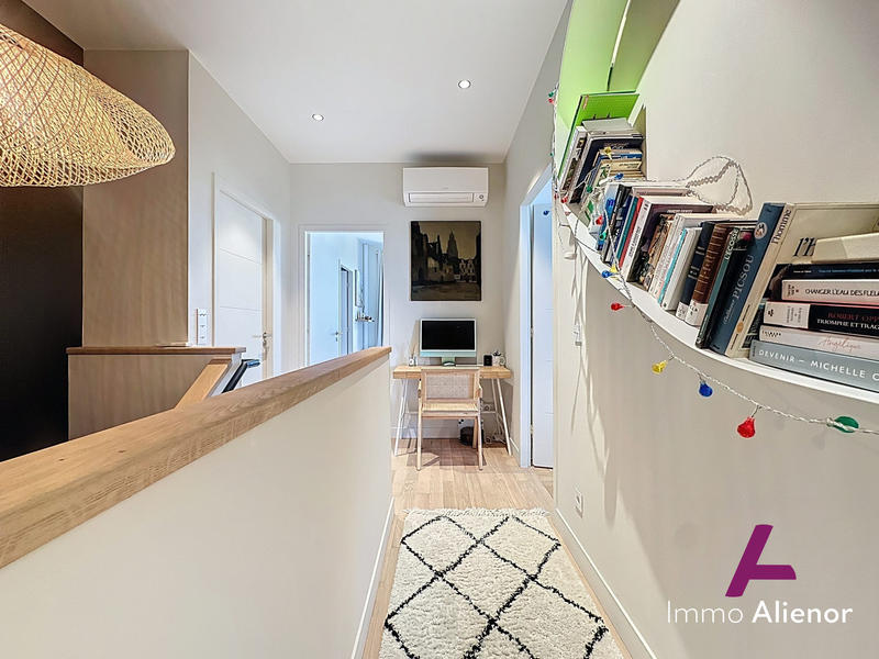 Appartement - 128 m² - 5 pièces