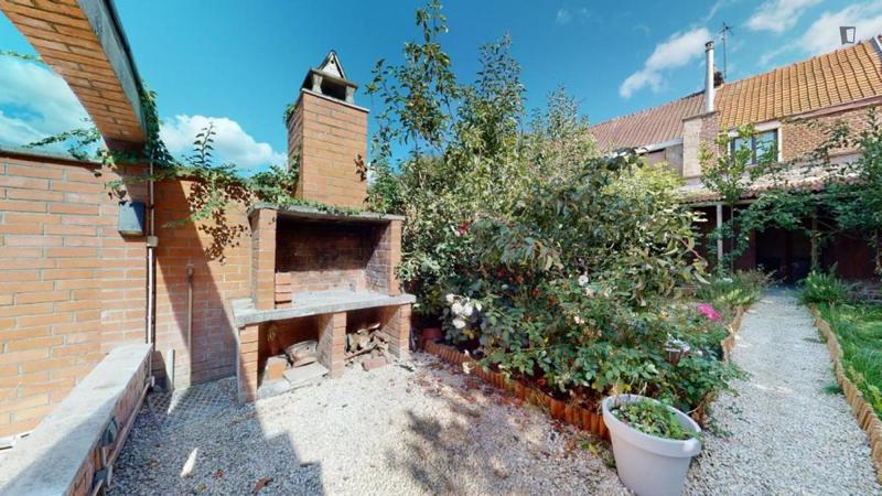 Chambre - 9 m² - 6 pièces