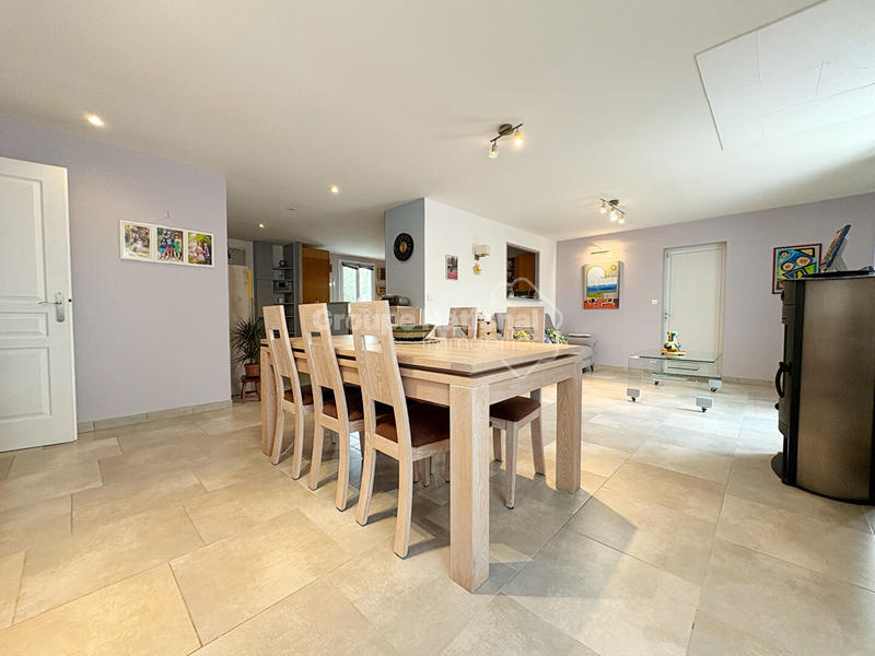 Maison - 95 m² - 4 pièces