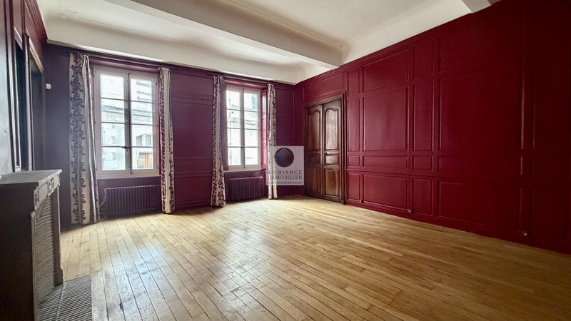 Appartement - 153 m² - 5 pièces