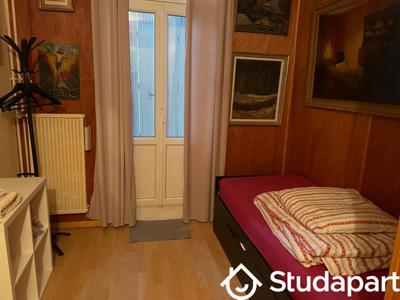 Chambre - 10 m² - 1 pièce