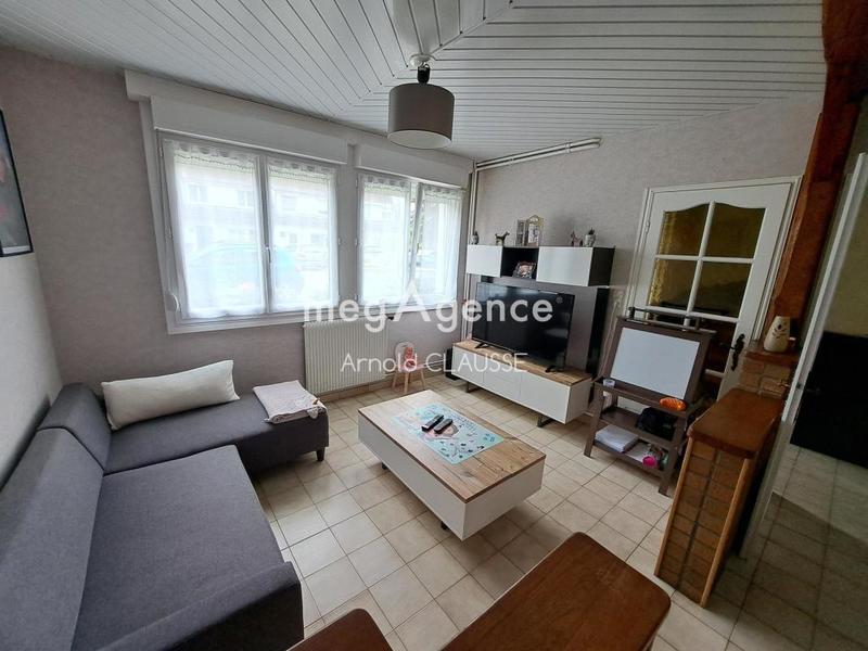 Maison - 93 m² - 6 pièces
