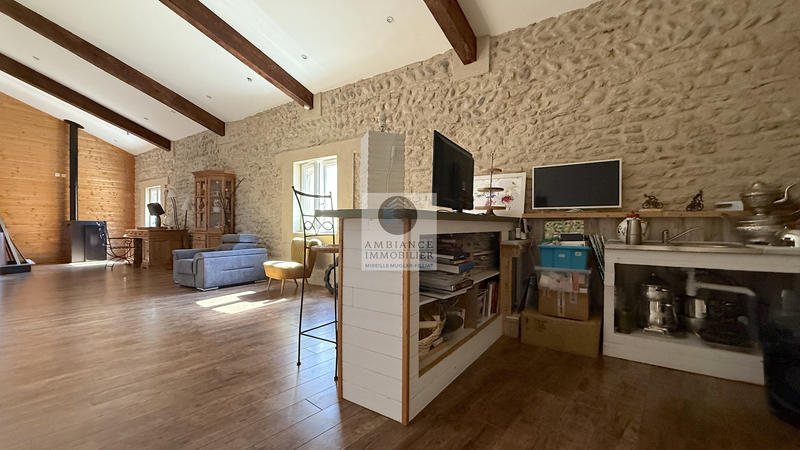 Maison - 219 m² - 6 pièces