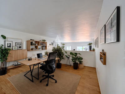 Loft - 195 m² - 5 pièces