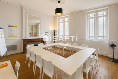 Local commercial - 198 m² - 6 pièces