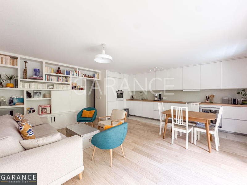 Appartement - 93 m² - 4 pièces