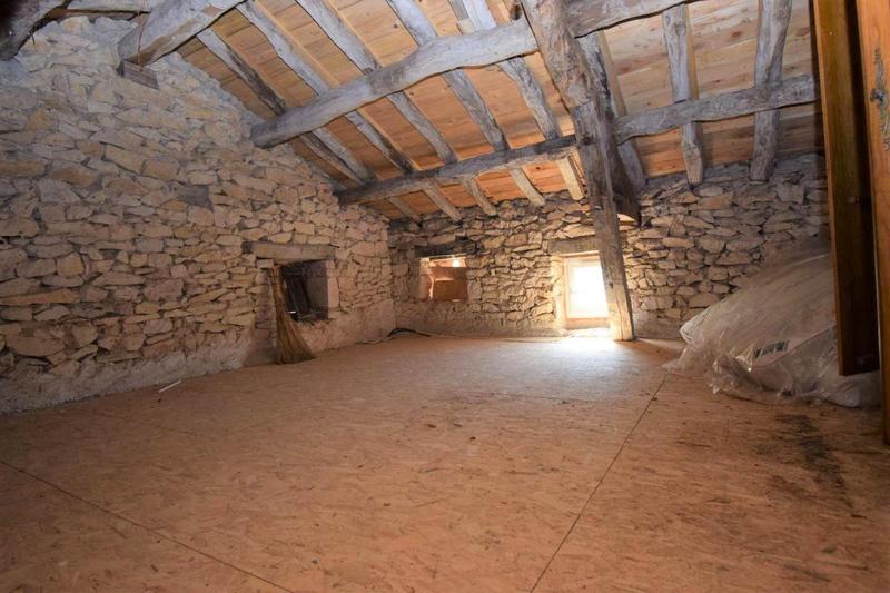 Corps de ferme - 385 m² - 6 pièces
