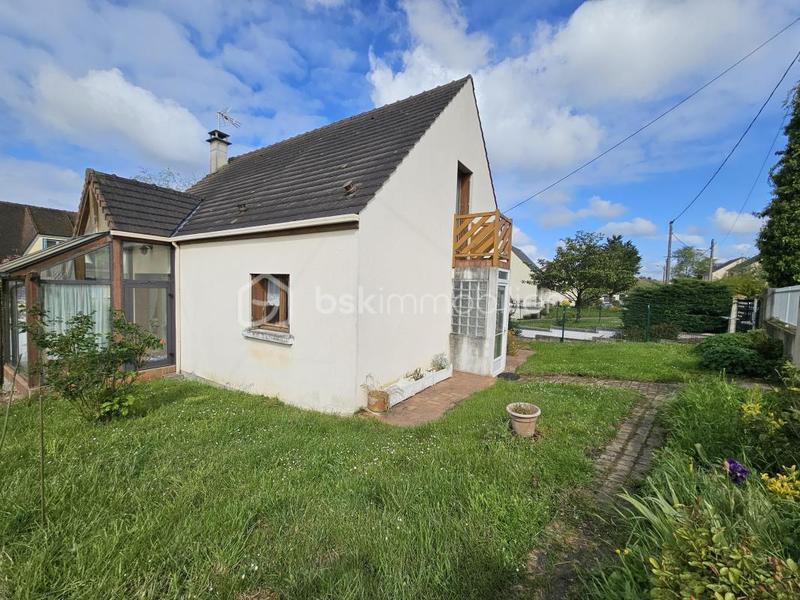 Maison traditionnelle - 94 m² - 4 pièces