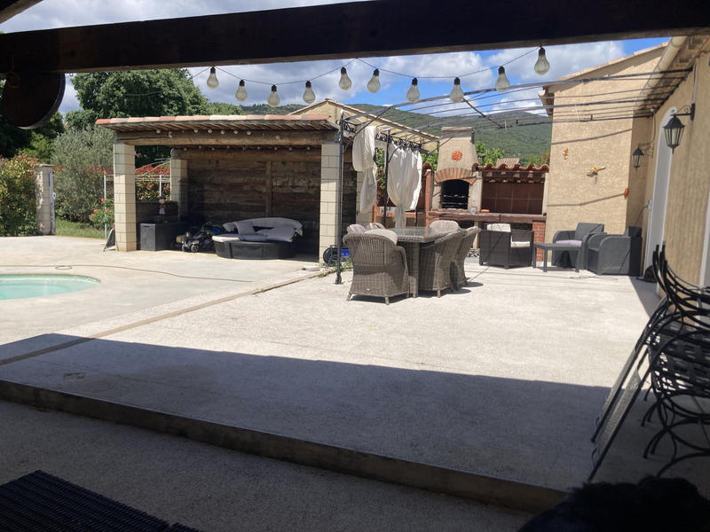 Maison - 93 m² - 5 pièces