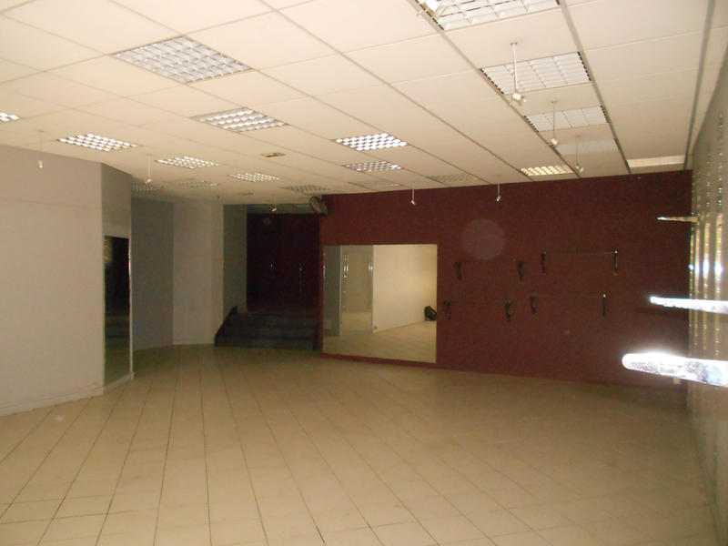 Local commercial - 154 m²