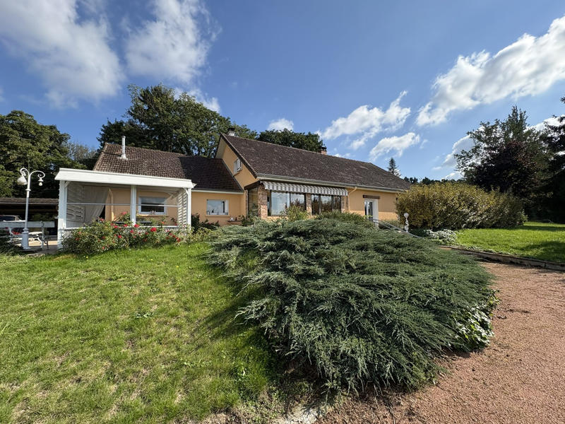 Maison - 140 m² - 6 pièces