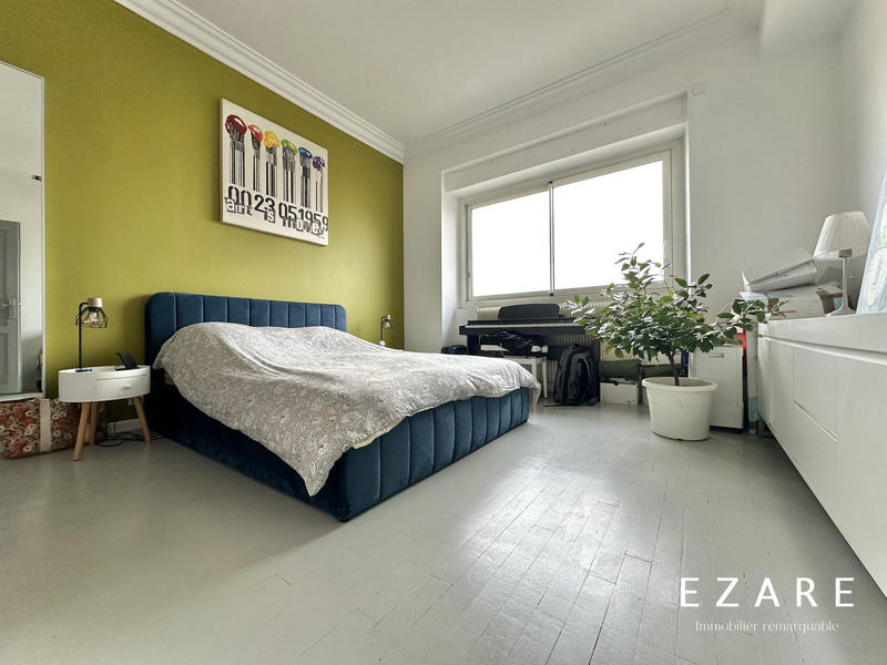 Appartement - 122 m² - 6 pièces