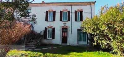 Maison - 226 m² - 9 pièces