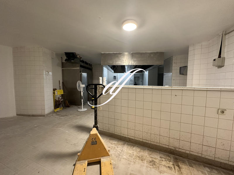 Fonds de commerce - Hôtellerie / Restauration - 781 m²