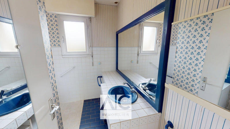 Maison - 83 m² - 5 pièces