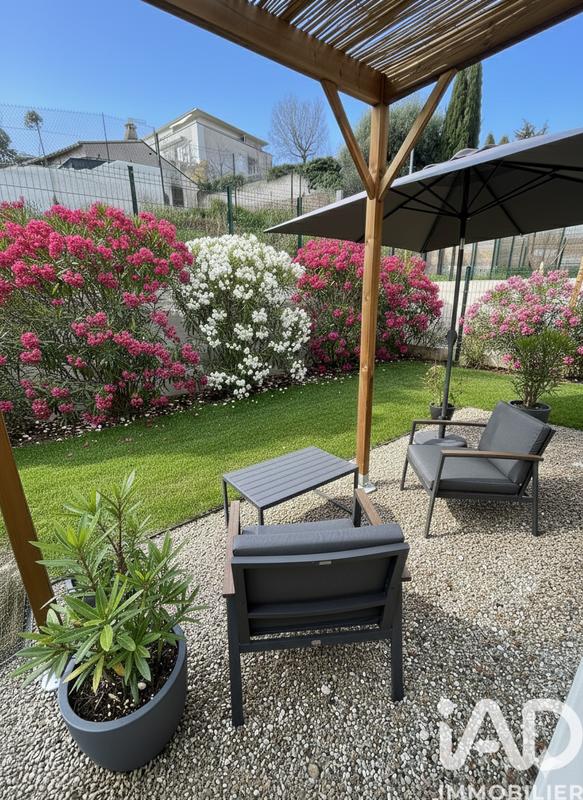 Maison - 97 m² - 5 pièces