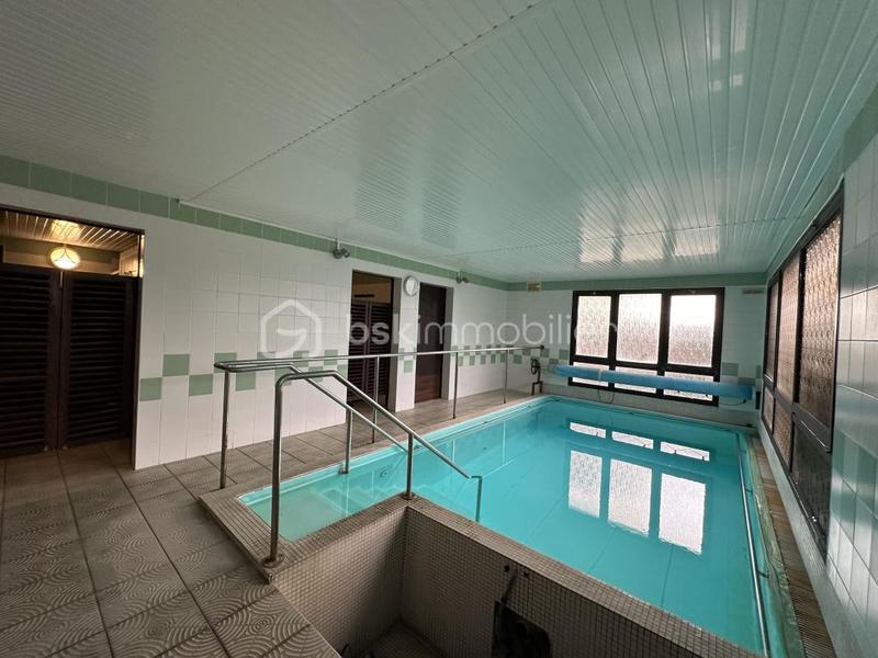 Bureau - 219 m² - 10 pièces