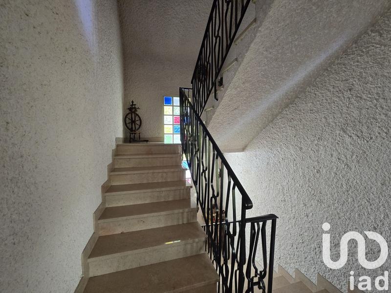 Maison - 181 m² - 8 pièces