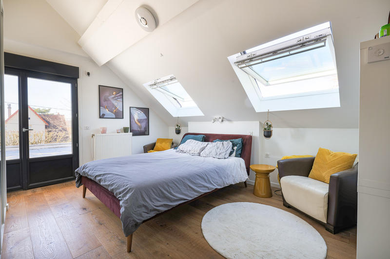 Pavillon - 180 m² - 10 pièces