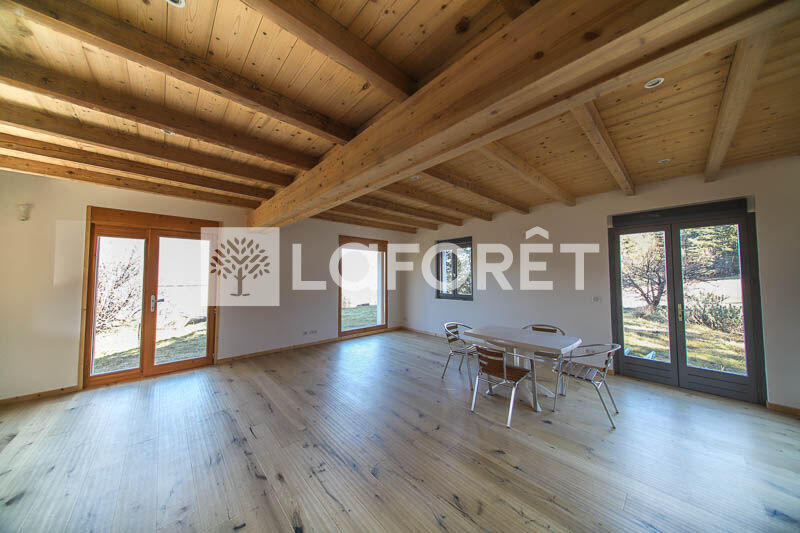 Maison - 96 m² - 2 pièces