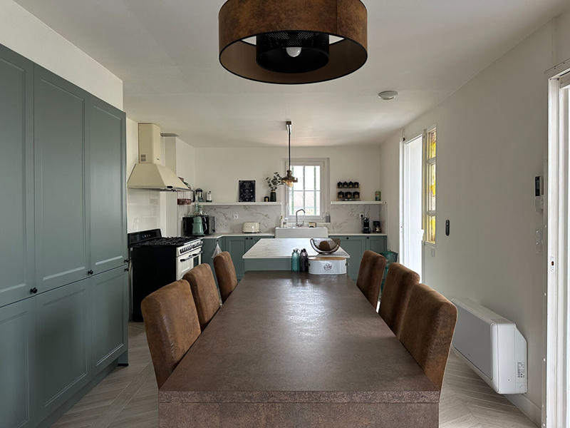 Maison - 166 m² - 6 pièces