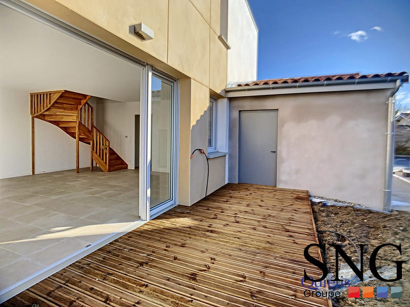 Appartement - 93 m² - 4 pièces