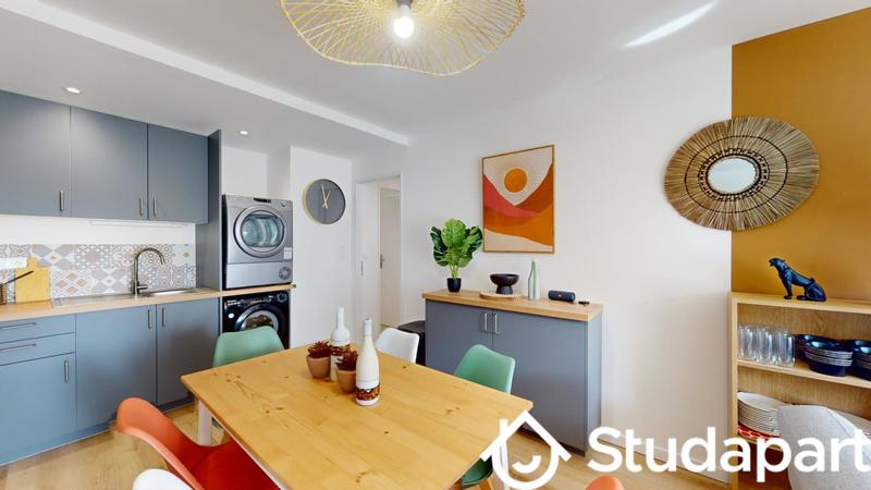 Chambre - 10 m² - 1 pièce