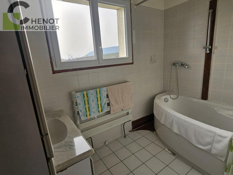 Propriété - 130 m² - 5 pièces