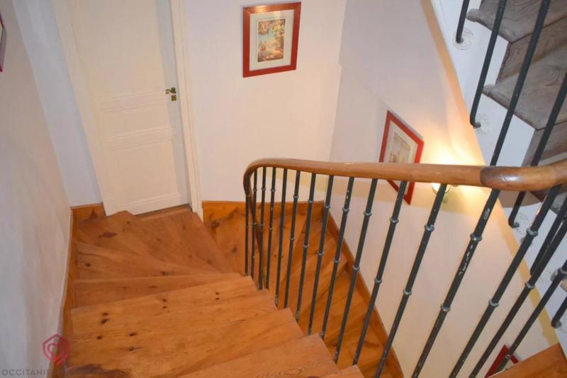 Propriété - 302 m² - 10 pièces