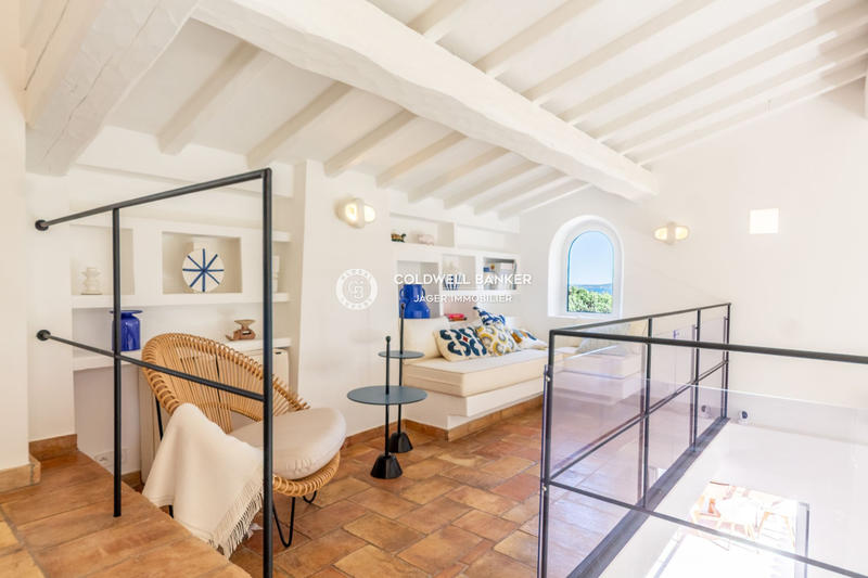 Villa - 230 m² - 7 pièces