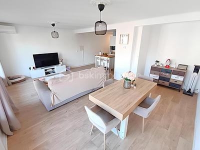 Appartement - 76 m² - 3 pièces