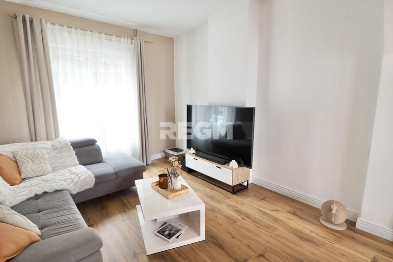 Maison - 96 m² - 3 pièces