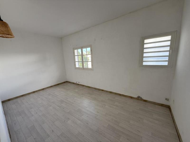 Maison - 202 m² - 7 pièces